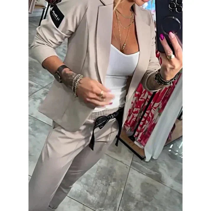 Ariane | Elegant Blazer- og Bukse-sett