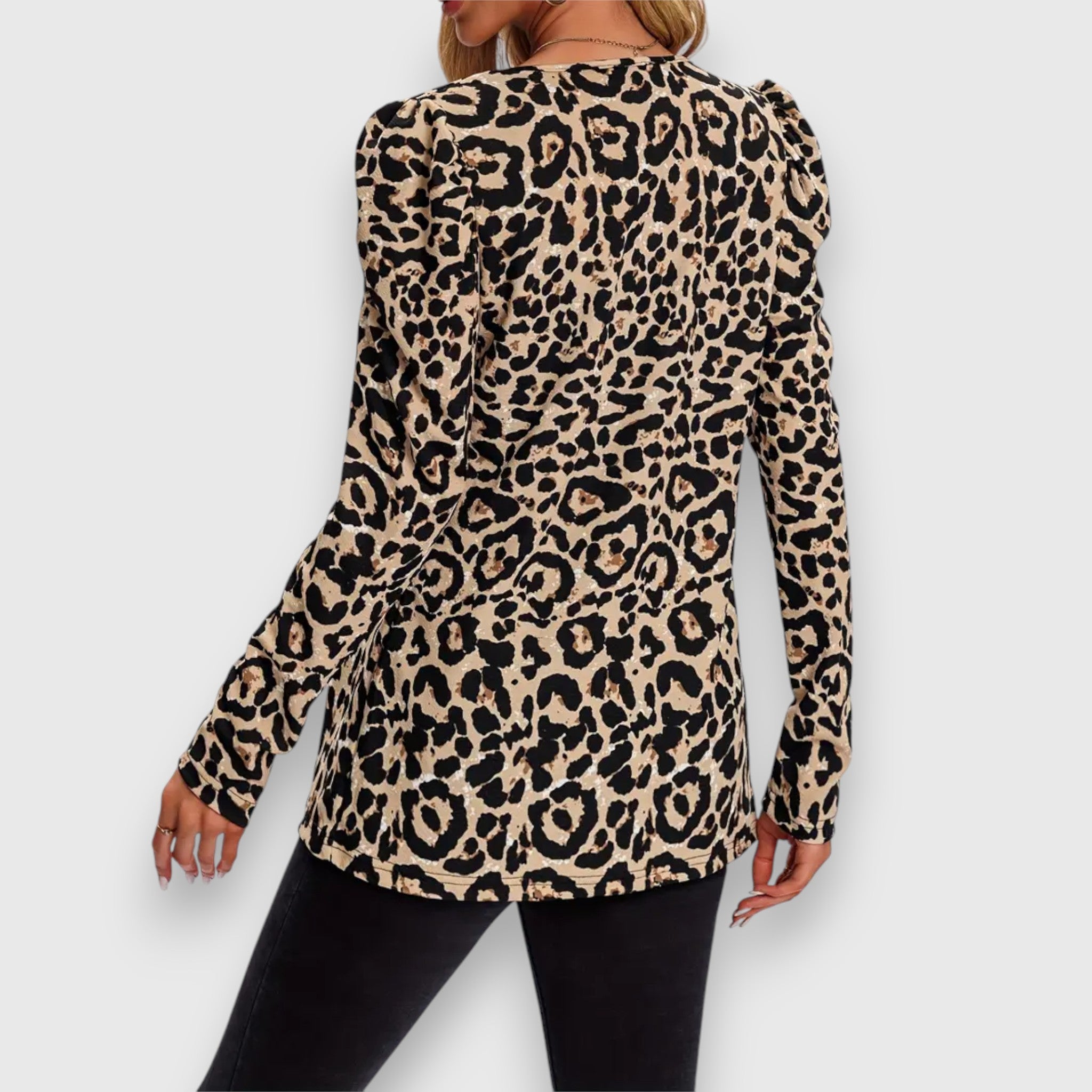 Serafina – Stilig jakke med leopardmønster